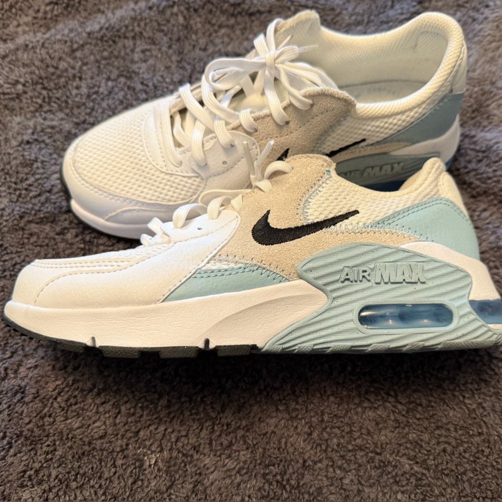Size 6 Nike air max white with light blue.
